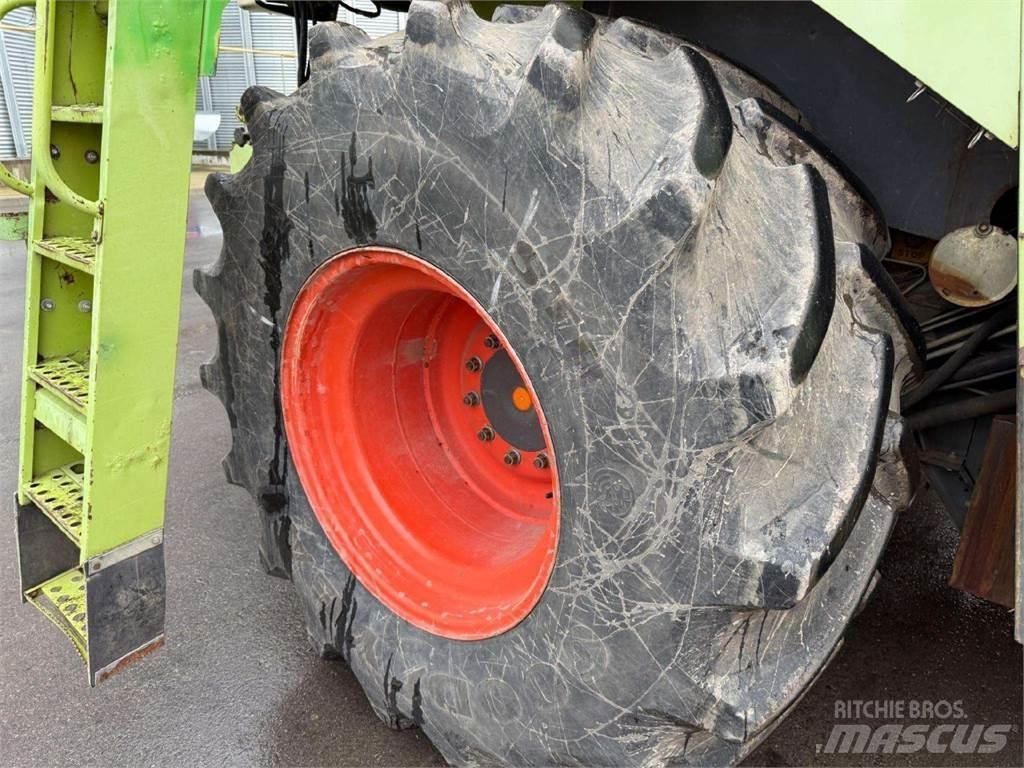 CLAAS LEXION 480 Derliaus nuėmimo kombainai