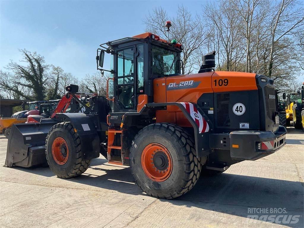 Doosan DL280 Naudoti ratiniai krautuvai