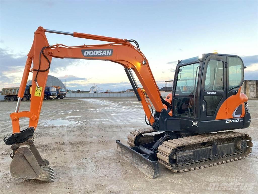 Doosan DX 60 C Mini ekskavatoriai < 7 t