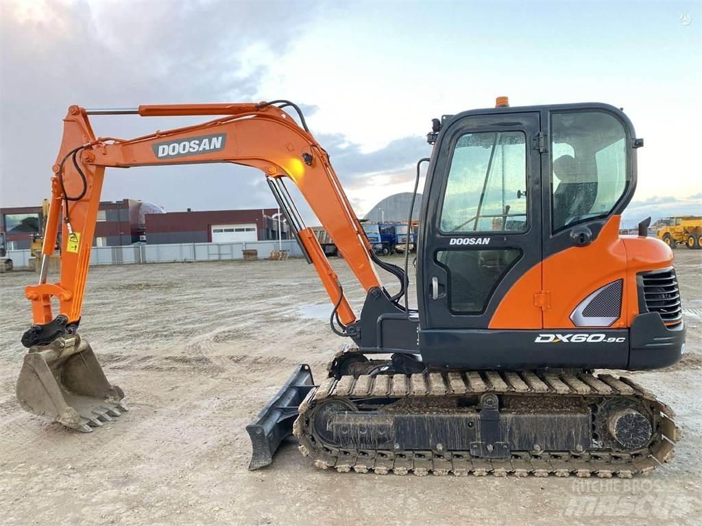 Doosan DX 60 C Mini ekskavatoriai < 7 t