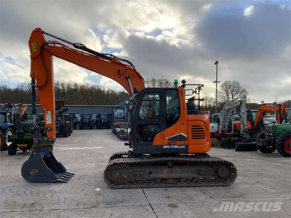 Doosan DX140 LCR Vikšriniai ekskavatoriai