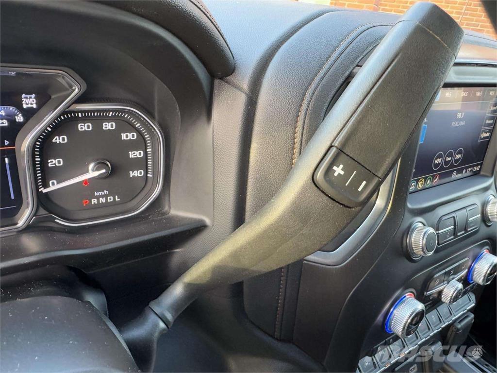 GMC  Lengvieji automobiliai