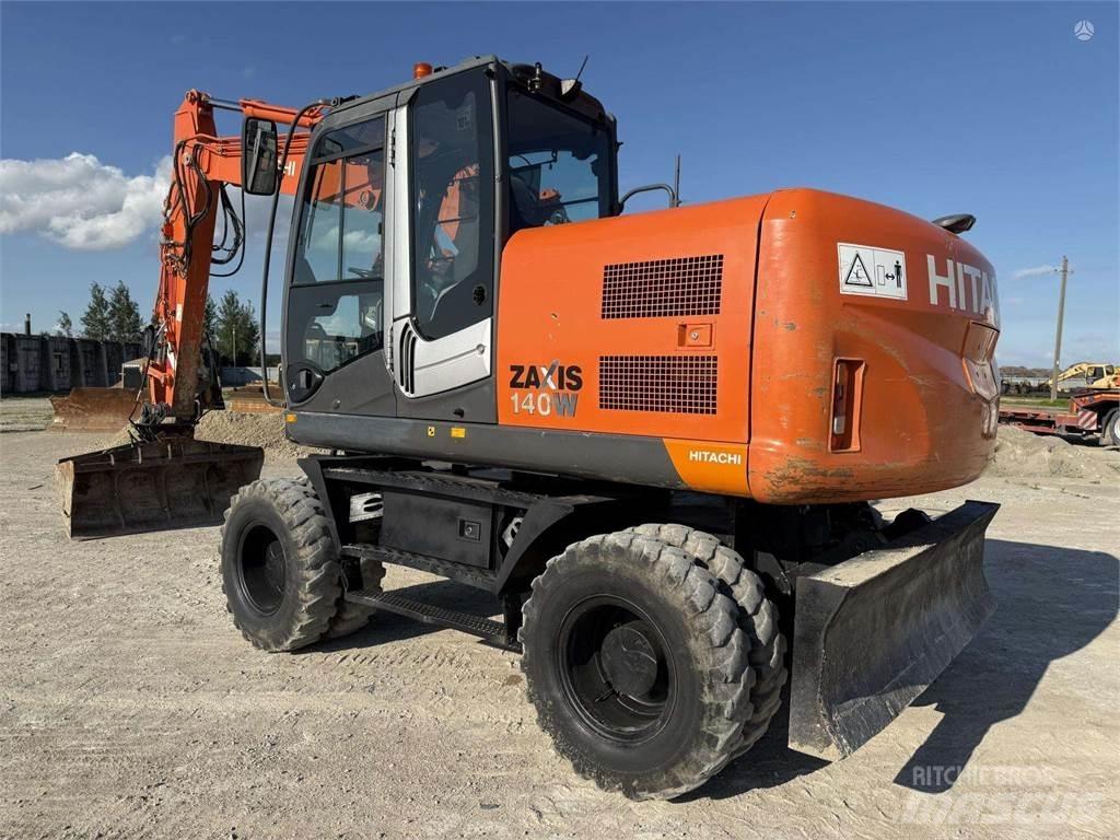 Hitachi ZX 140 W Ratiniai ekskavatoriai