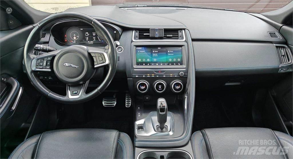 Jaguar  Lengvieji automobiliai