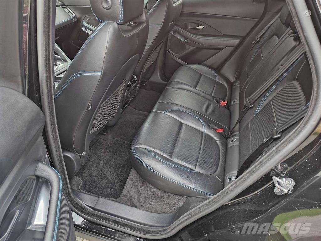 Jaguar  Lengvieji automobiliai