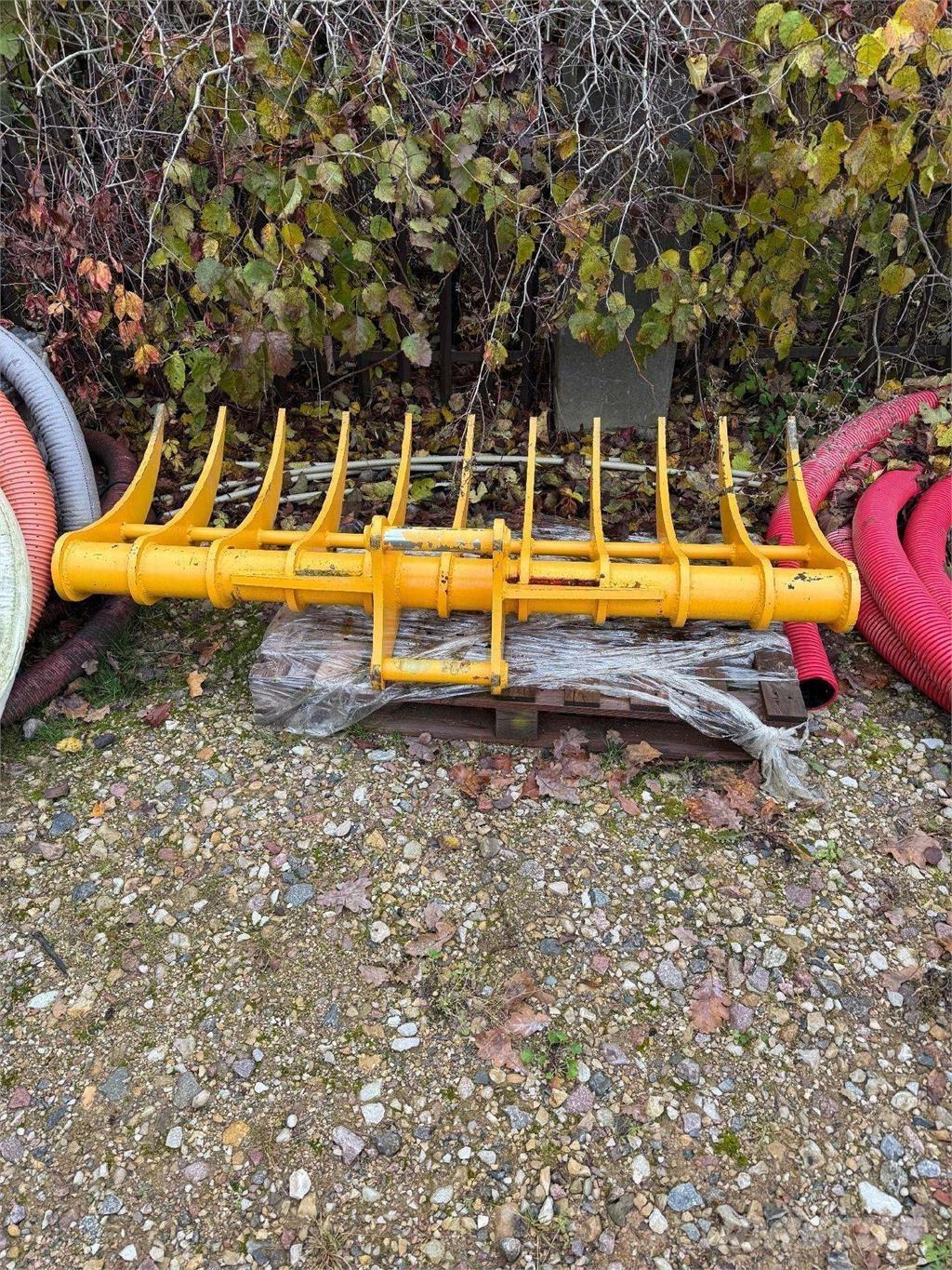 JCB JS145LR Vikšriniai ekskavatoriai