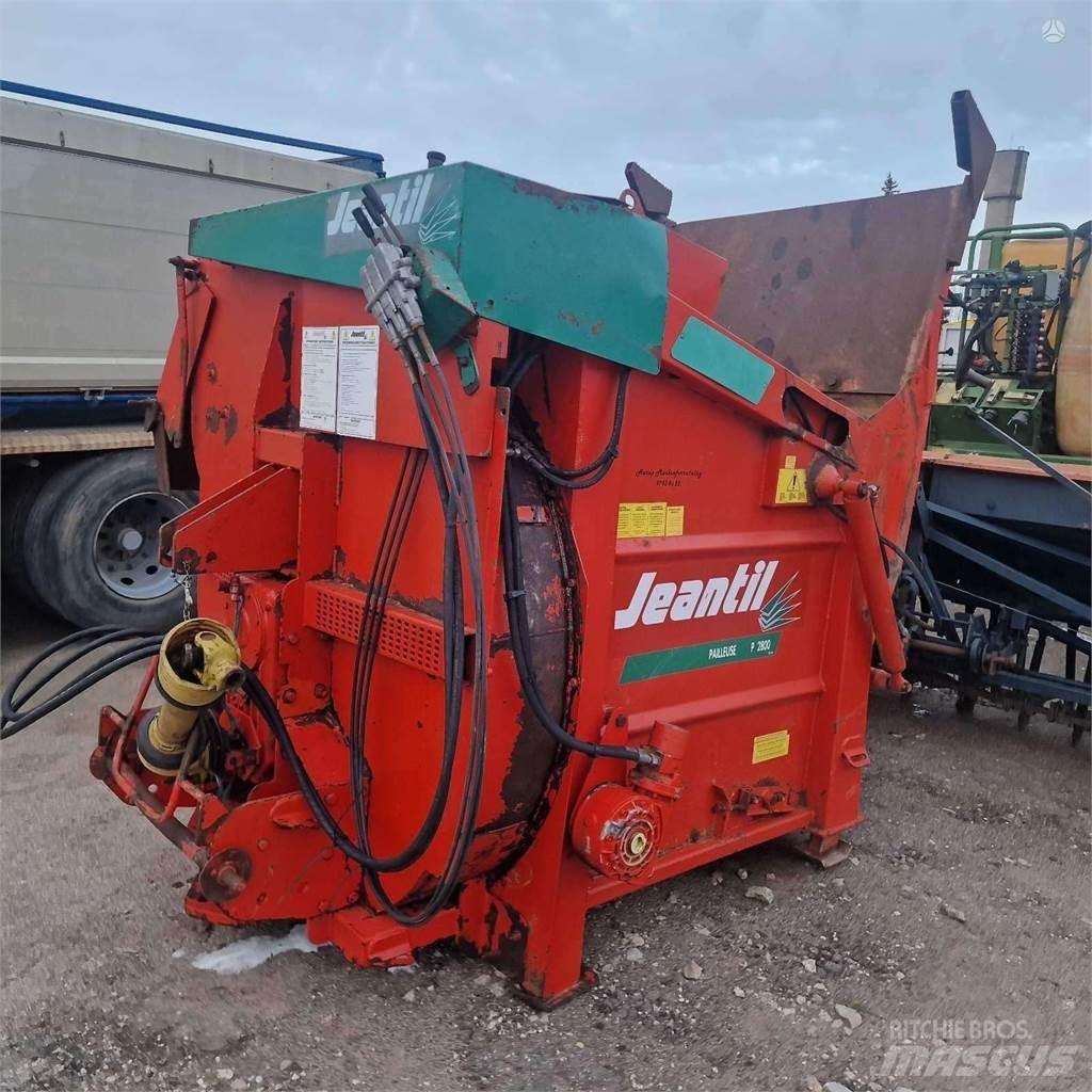 Jeantil P2800F Pašarų maišytuvai-dalytuvai