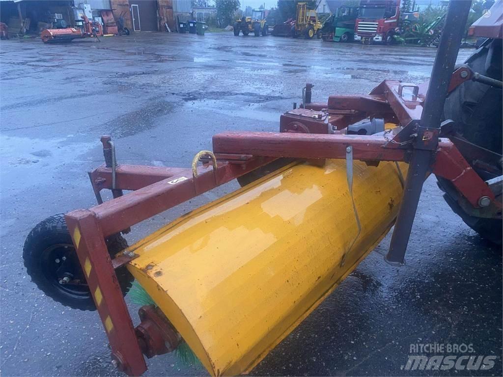  -Kita- 200 Kiti naudoti statybos komponentai