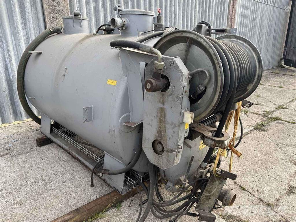  -Kita- Cisterna Visuotinės / bendrosios paskirties automobiliai