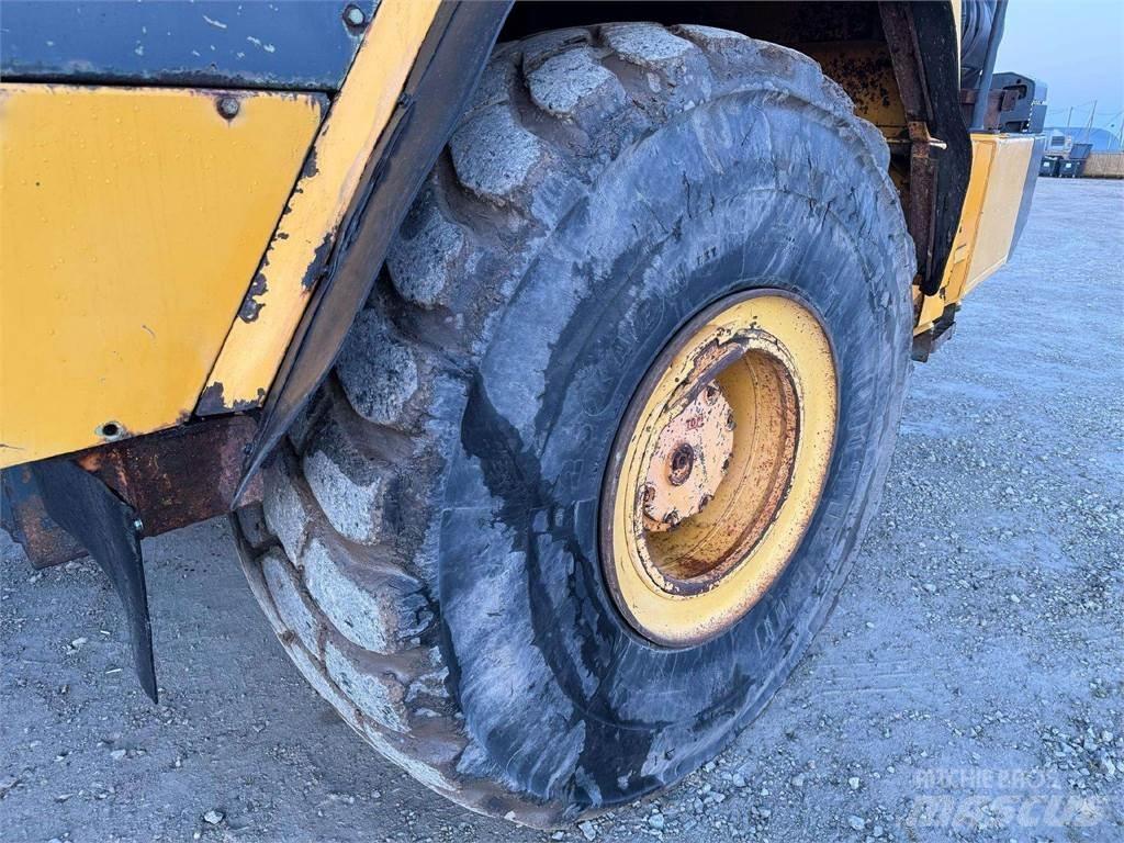 Komatsu HM 400-2 Karjeriniai savivarčiai
