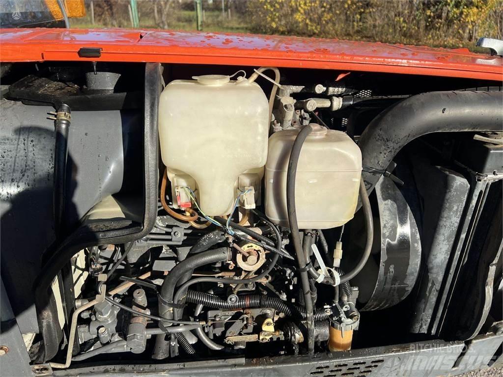 Kubota GL320 Traktoriai