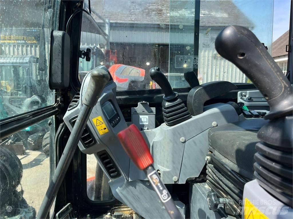 Kubota KX057-4 Vikšriniai ekskavatoriai