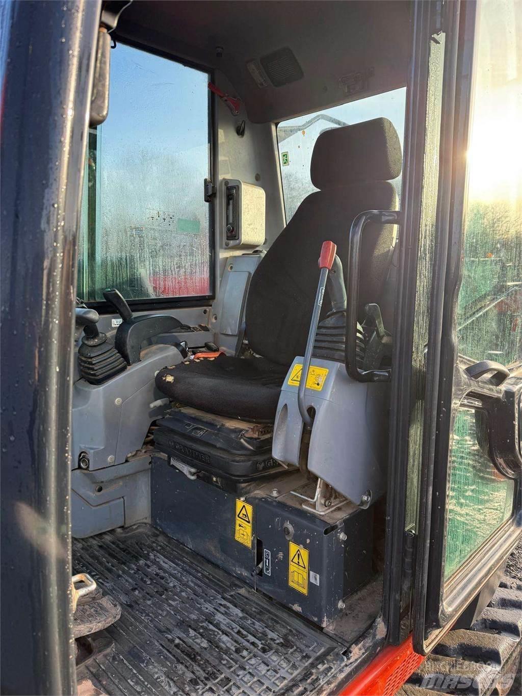 Kubota KX080-4 Vikšriniai ekskavatoriai