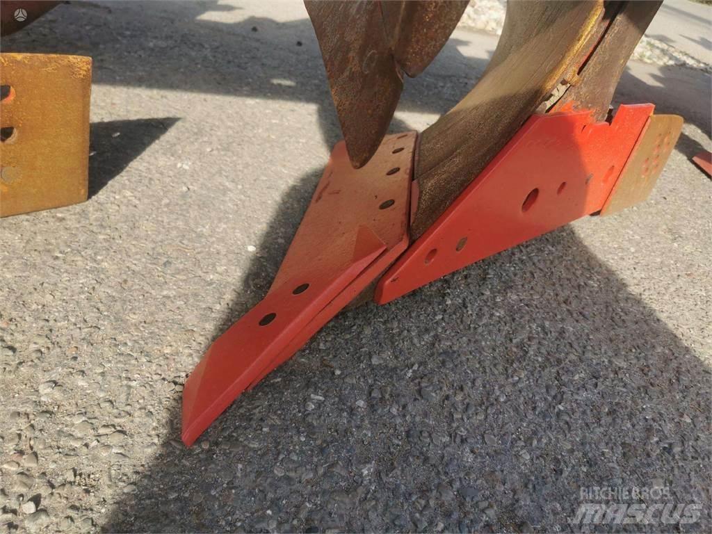 Kverneland F160 Standartiniai plūgai