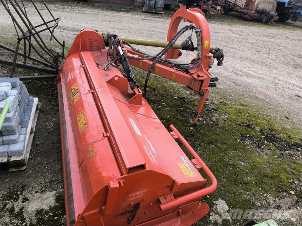 Maschio GIRAFFONA Formuojančios žoliapjovės