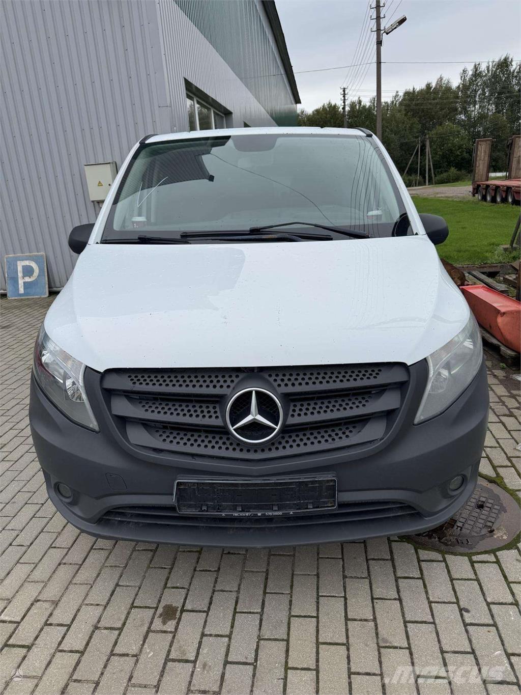 Mercedes-Benz  Lengvieji automobiliai
