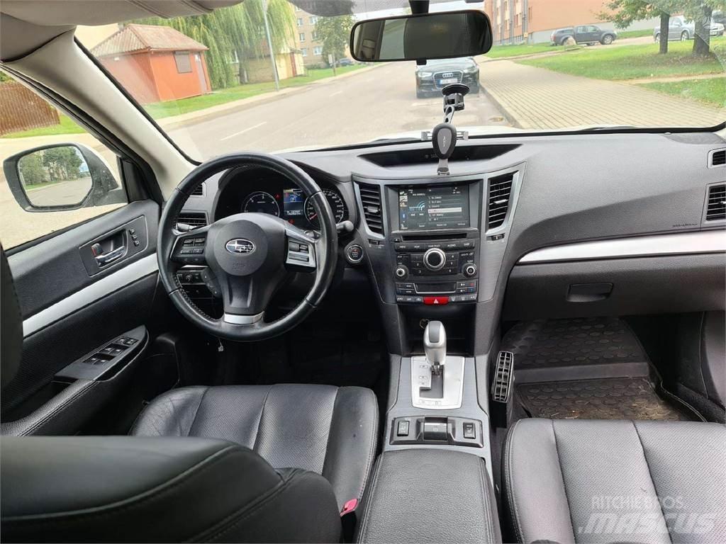 Subaru  Lengvieji automobiliai