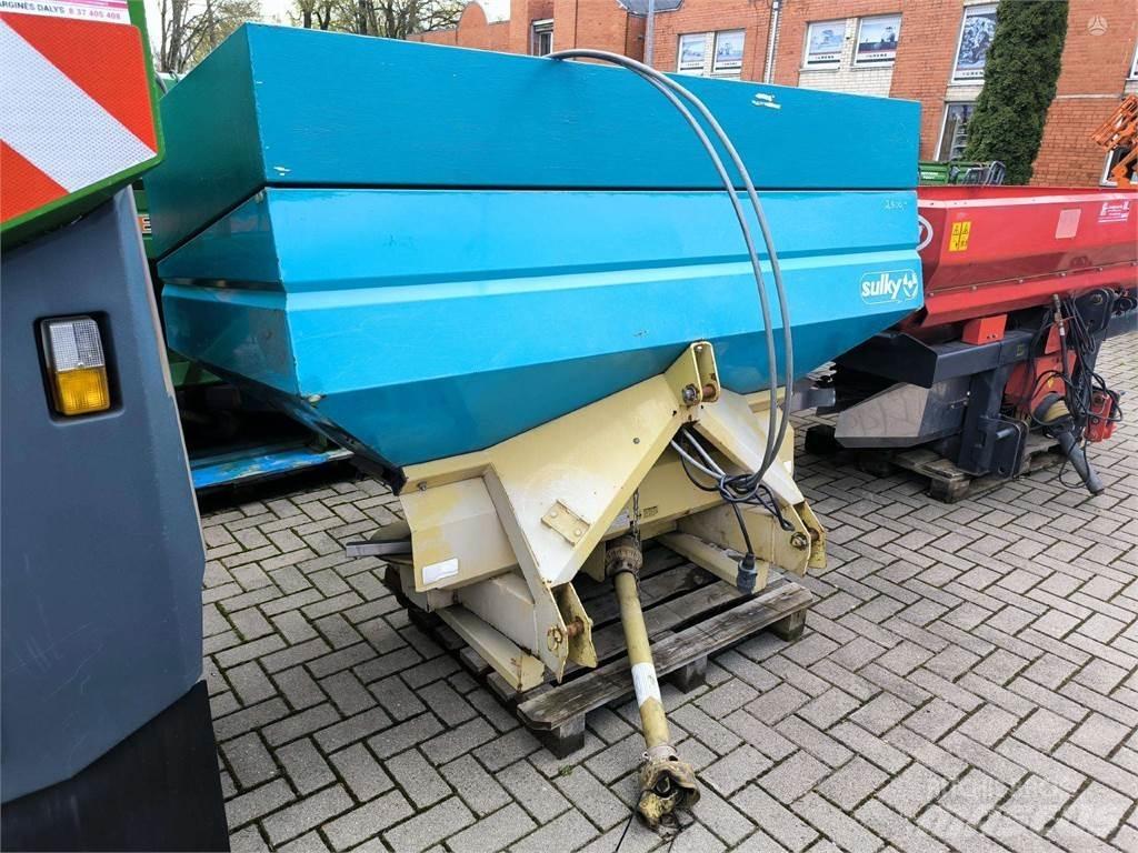 Sulky DPX 1003 Mineralinių trąšų barstytuvai