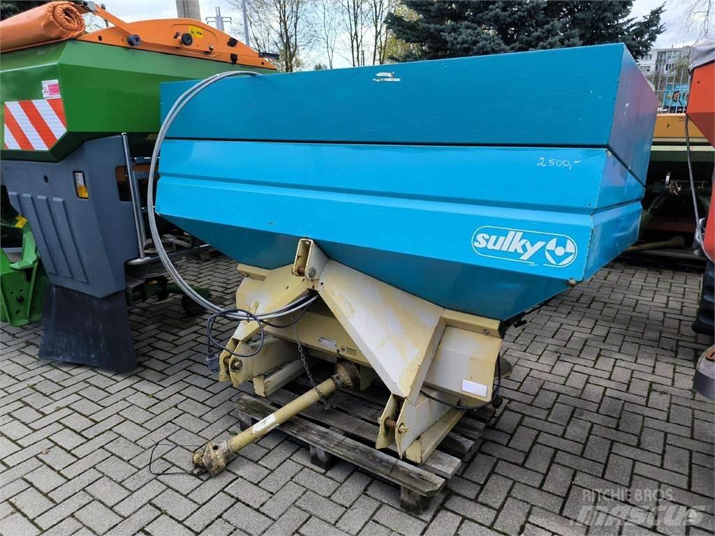 Sulky DPX 1003 Mineralinių trąšų barstytuvai