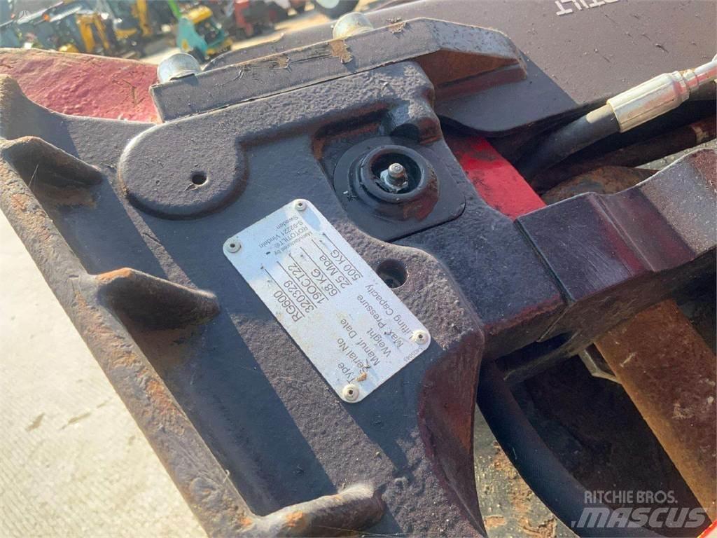 Takeuchi TB370 Vikšriniai ekskavatoriai
