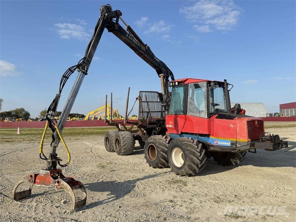 Valmet 830.1 Naudoti miškovežiai (Forvarderiai)