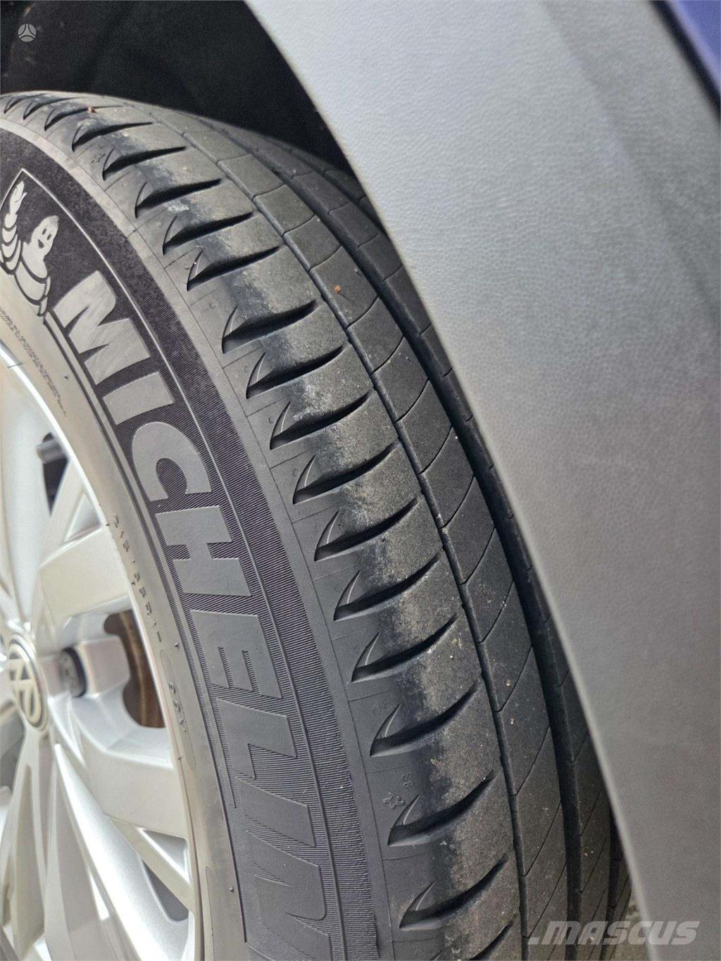 Volkswagen  Lengvieji automobiliai