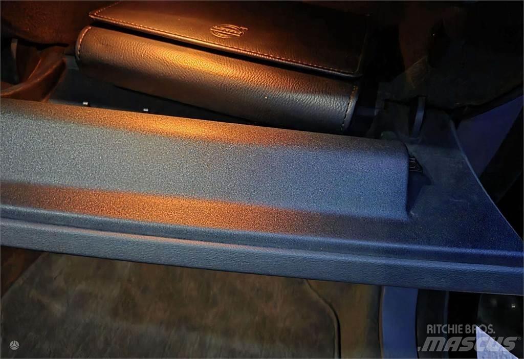 Volvo  Lengvieji automobiliai