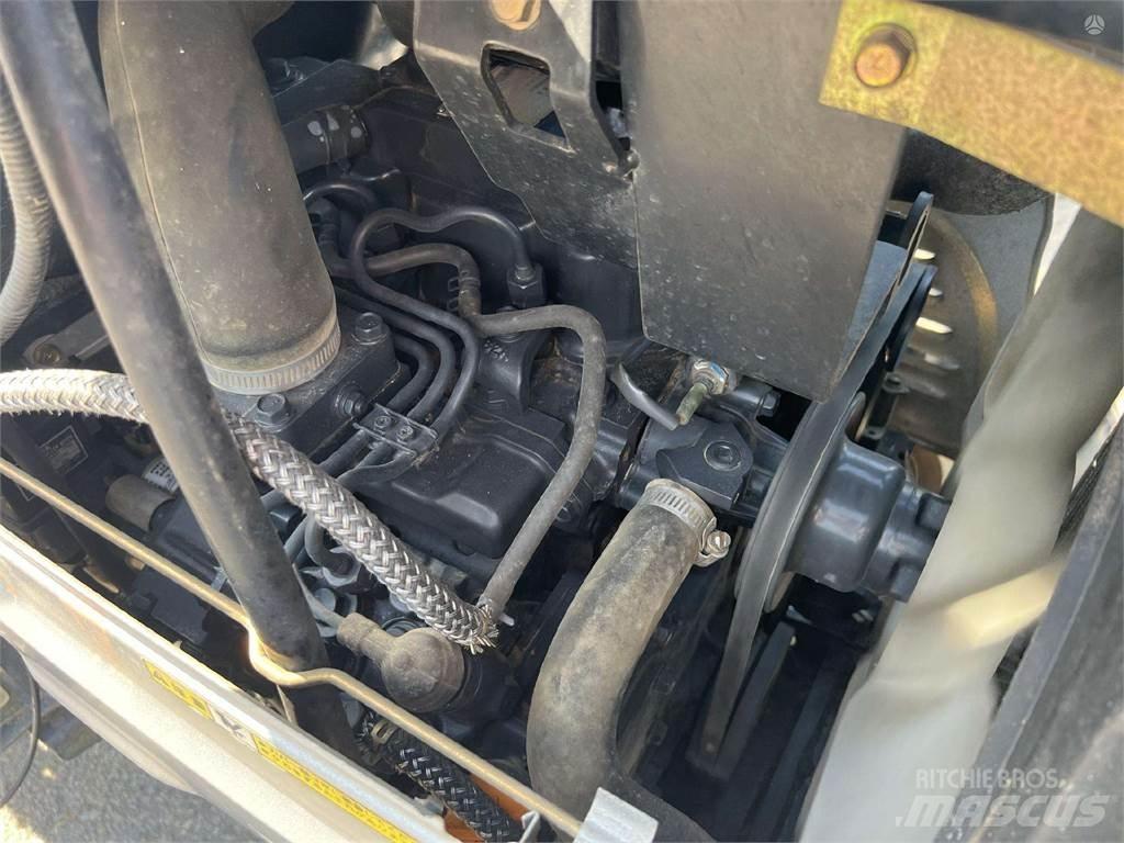 Yanmar EF 220 Traktoriai
