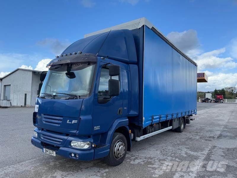 DAF LF45 220 Priekabos su tentu