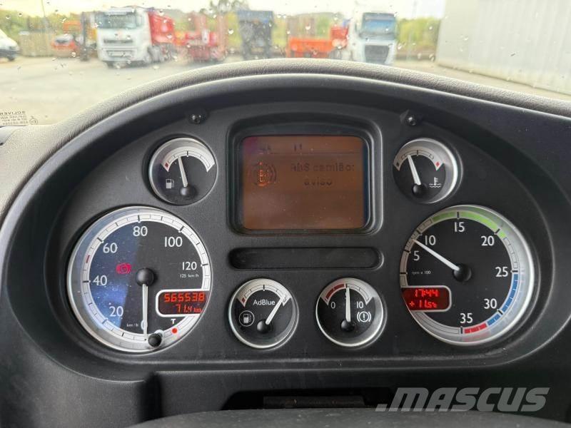 DAF LF45 220 Priekabos su tentu