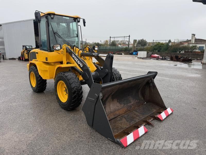 Volvo L 30 G Mini krautuvai