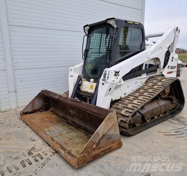 Bobcat T870 Krautuvai su šoniniu pasukimu