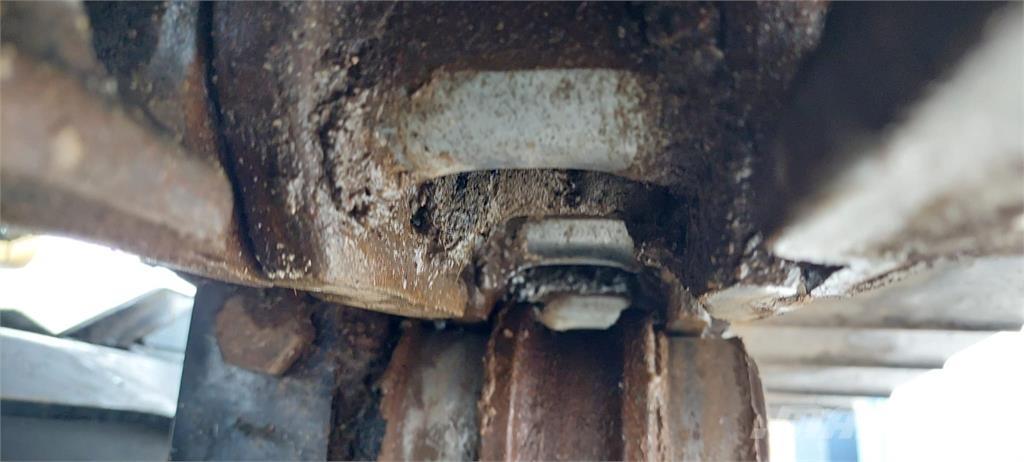 CAT 315 GC Vikšriniai ekskavatoriai