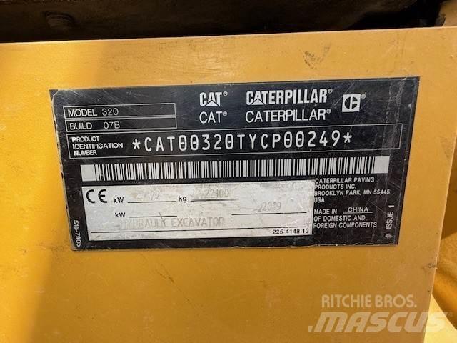 CAT 320 Vikšriniai ekskavatoriai