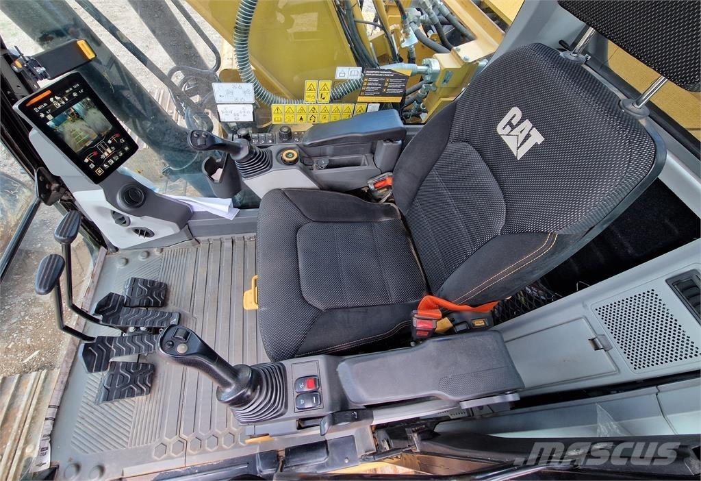 CAT 320 Vikšriniai ekskavatoriai