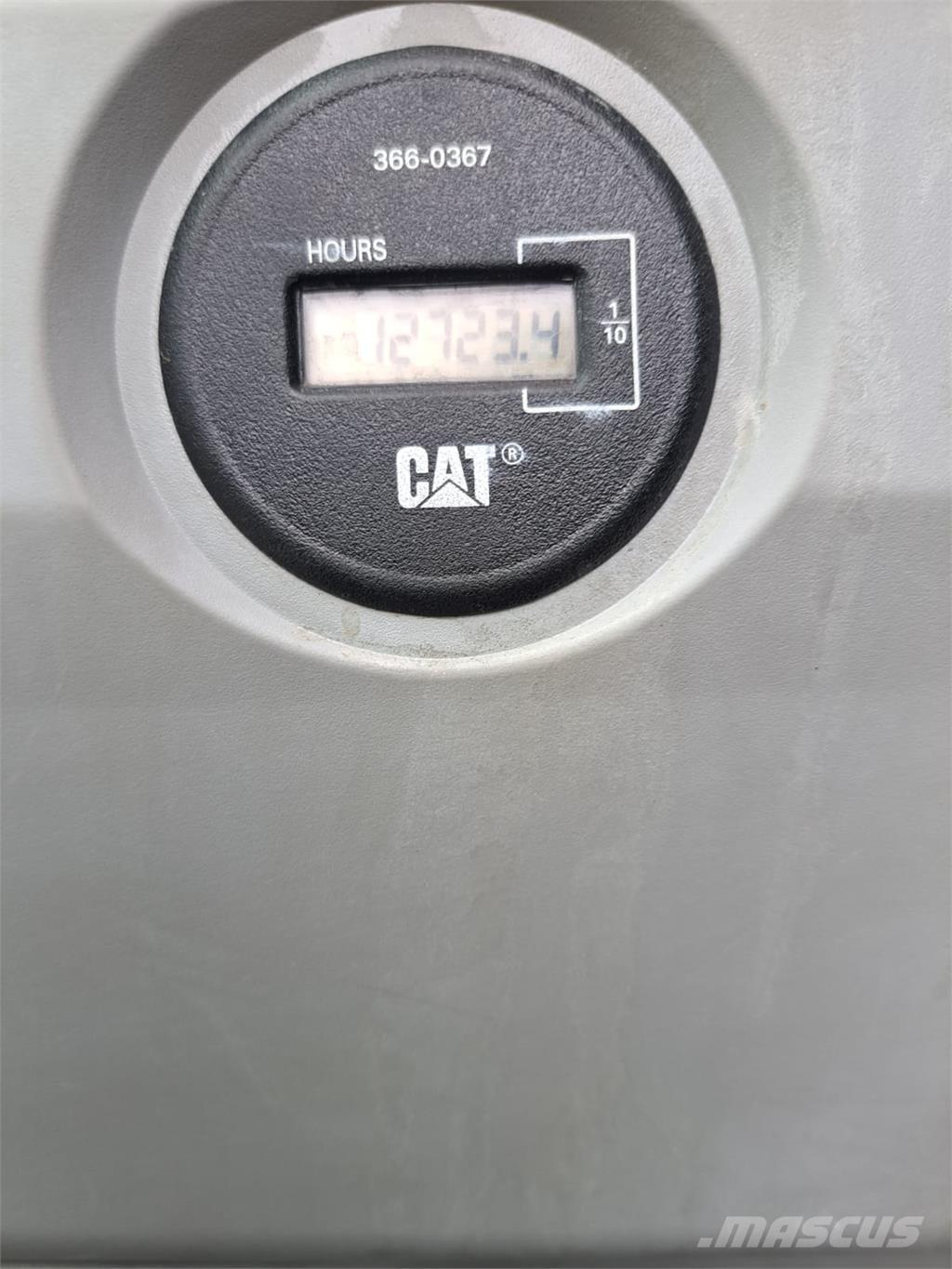 CAT 325F Vikšriniai ekskavatoriai