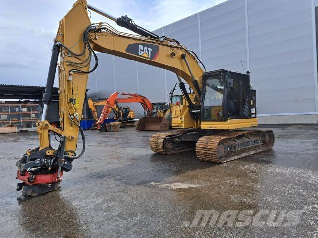 CAT 325F Vikšriniai ekskavatoriai