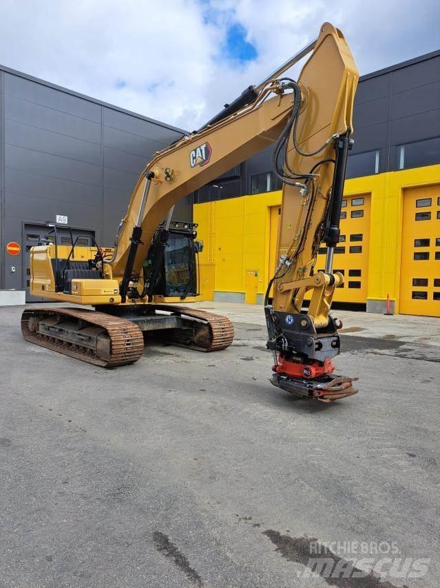 CAT 330 Vikšriniai ekskavatoriai