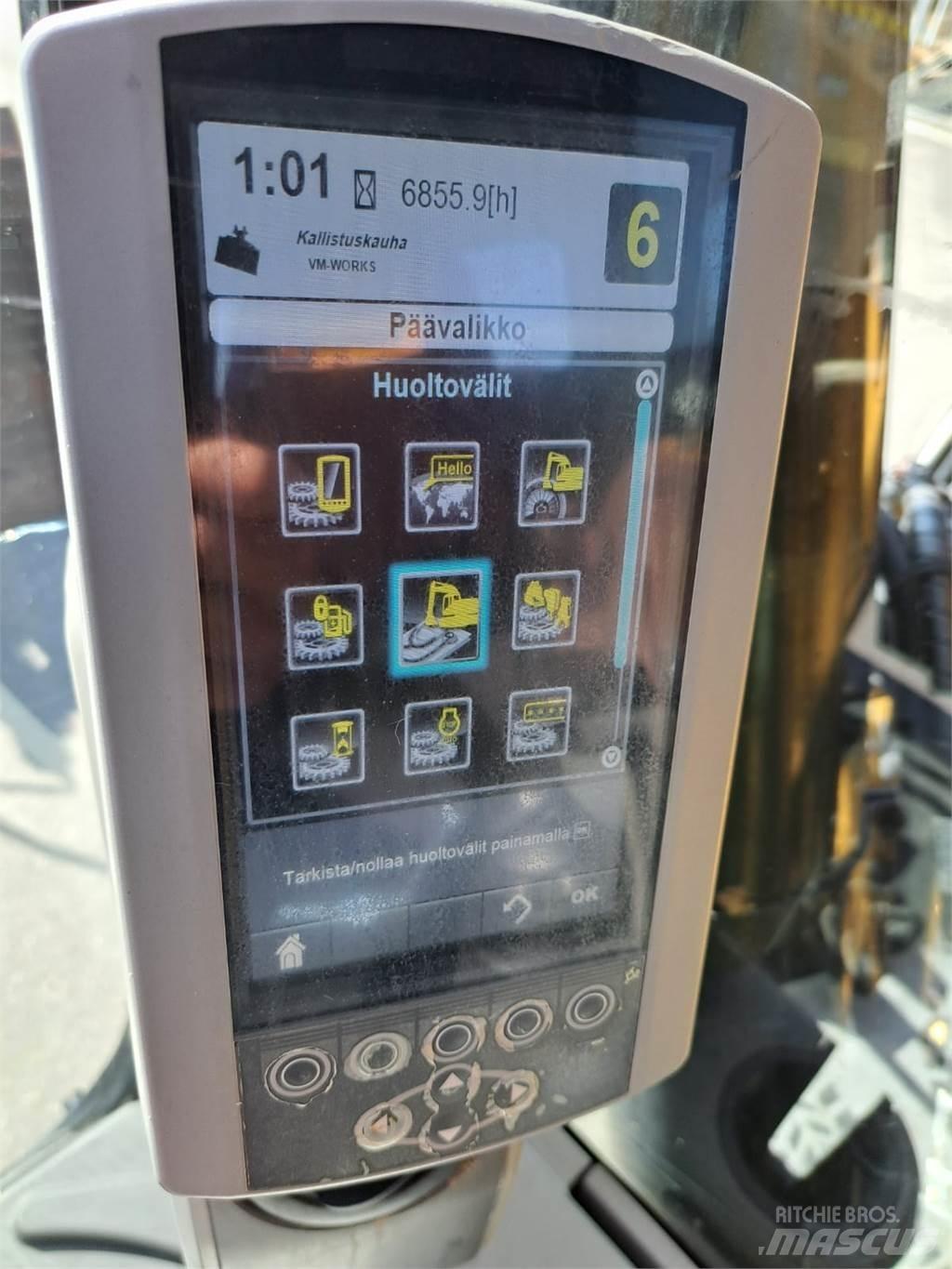CAT 330F Vikšriniai ekskavatoriai