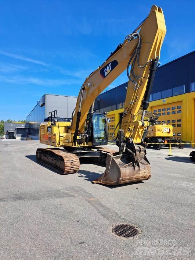 CAT 330F Vikšriniai ekskavatoriai