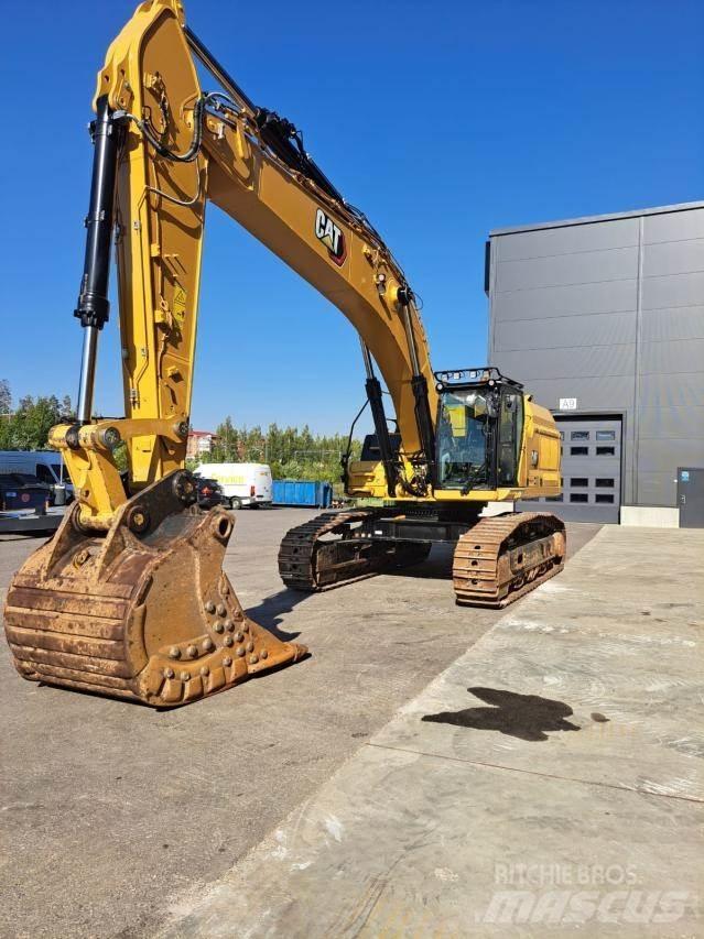 CAT 352 Vikšriniai ekskavatoriai