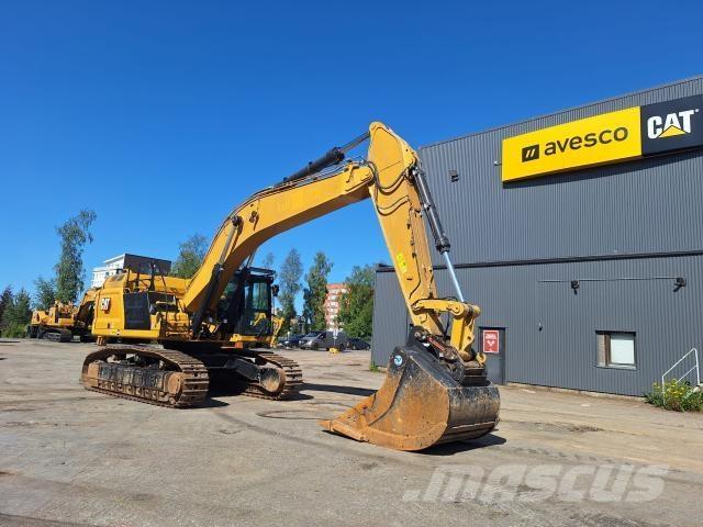 CAT 352 Vikšriniai ekskavatoriai