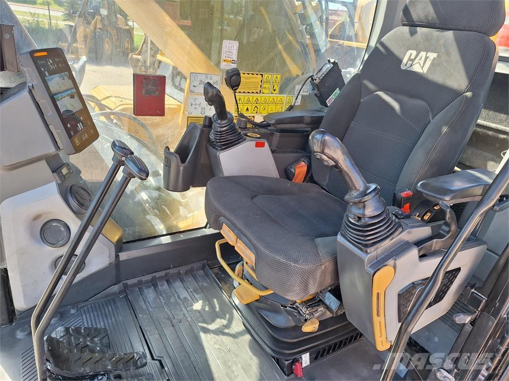 CAT 352 Vikšriniai ekskavatoriai