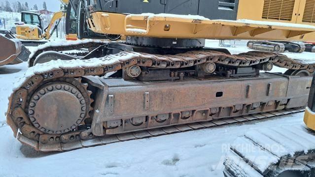 CAT 390D LME Vikšriniai ekskavatoriai