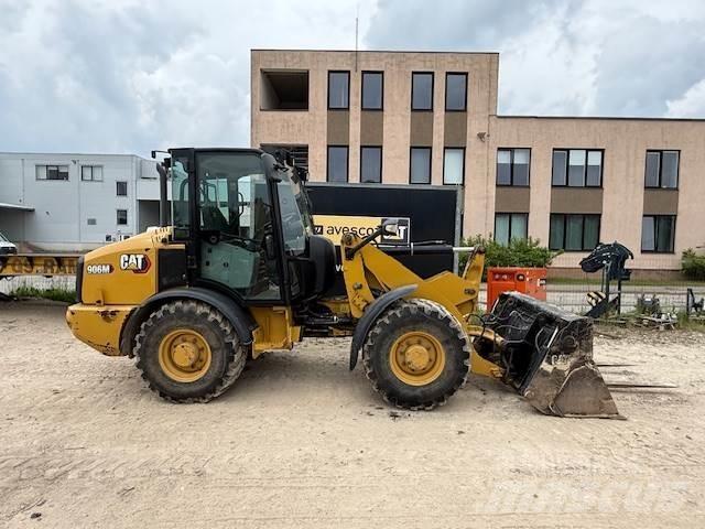 CAT 906 Naudoti ratiniai krautuvai