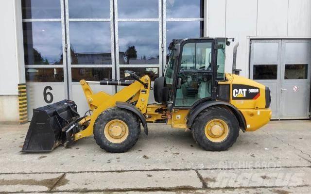 CAT 906M Naudoti ratiniai krautuvai