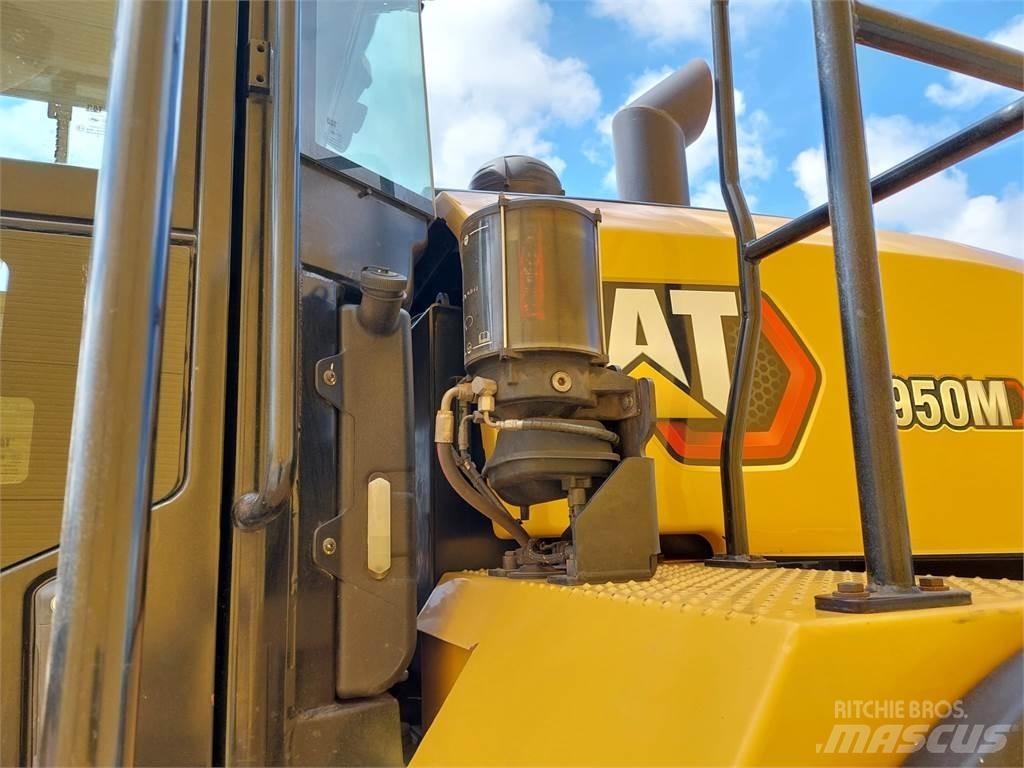 CAT 950M Naudoti ratiniai krautuvai
