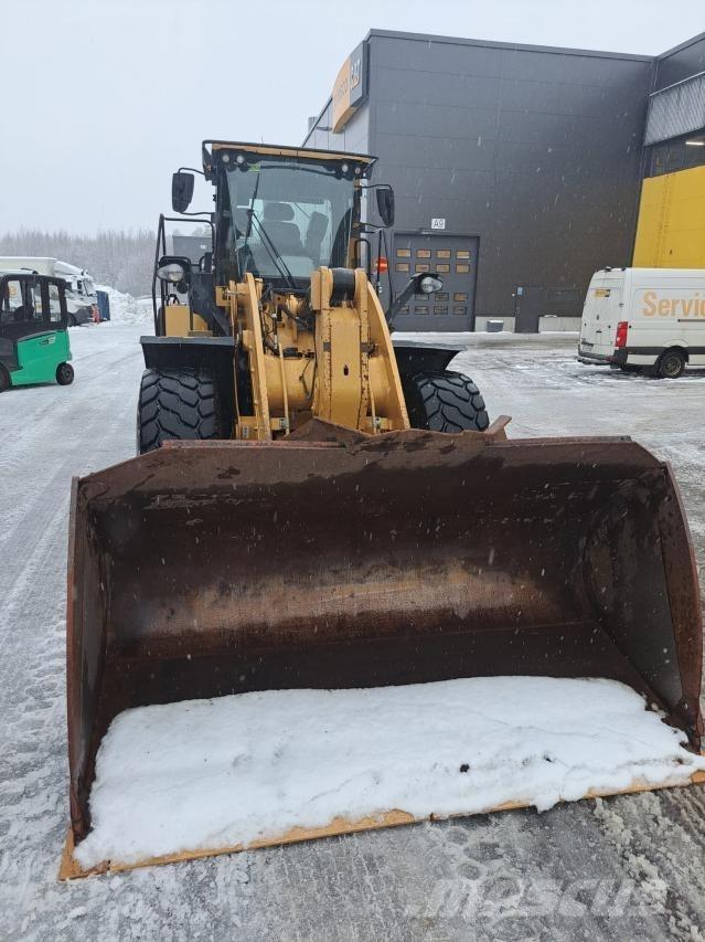 CAT 962 Naudoti ratiniai krautuvai