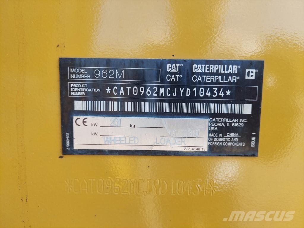CAT 962M Naudoti ratiniai krautuvai
