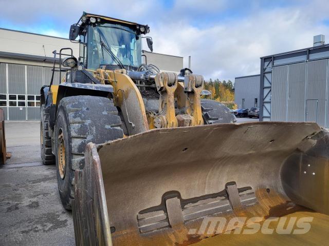 CAT 980M Naudoti ratiniai krautuvai